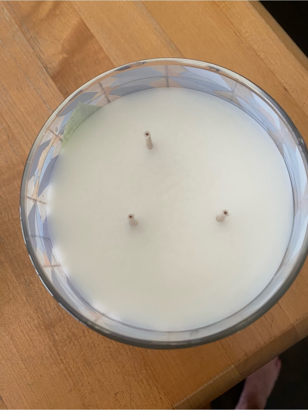 Bath and Body Works 3 Wick Candle-Sea Salt Coast - Picture 3 of 4
